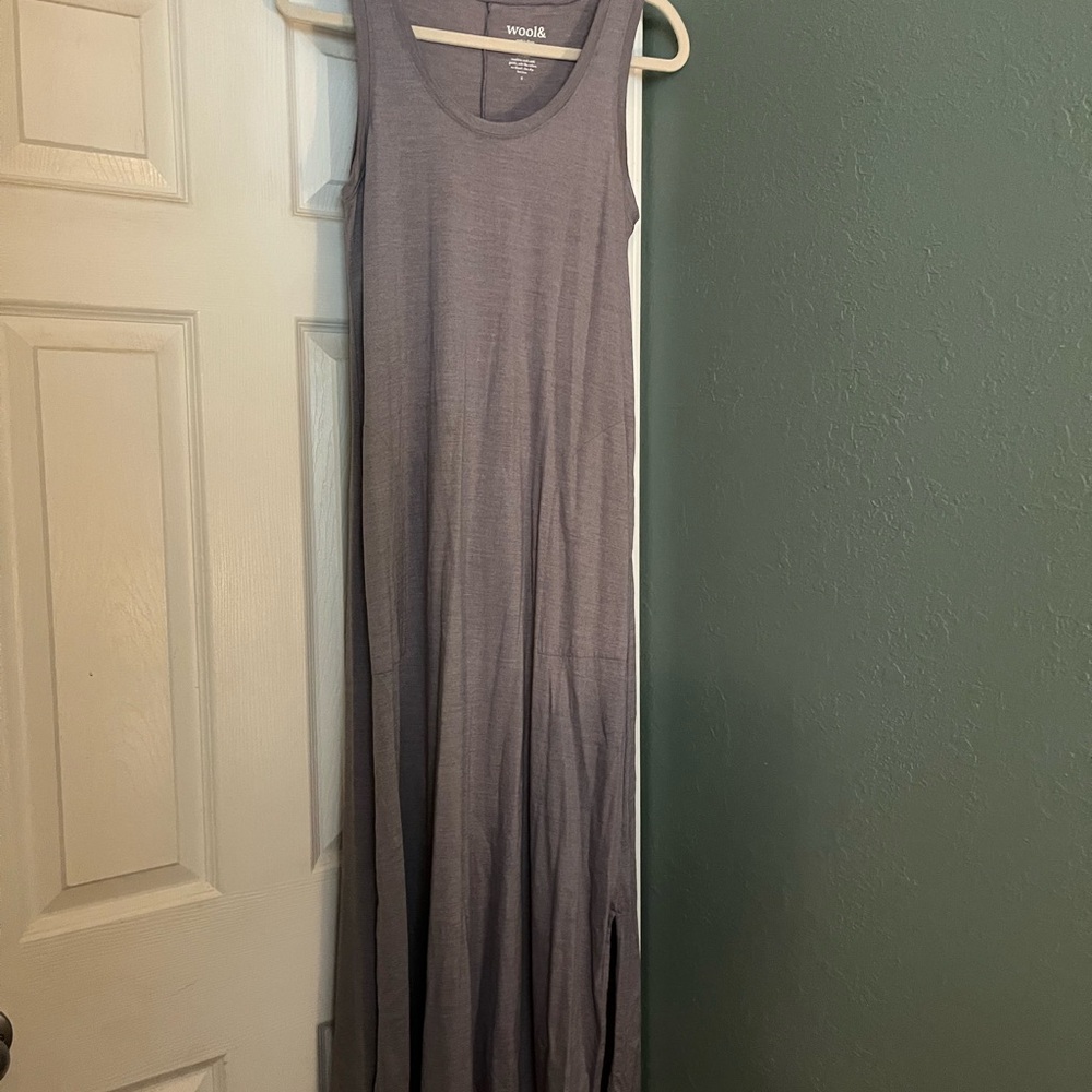 Wool& sleeveless lavender maxi dress